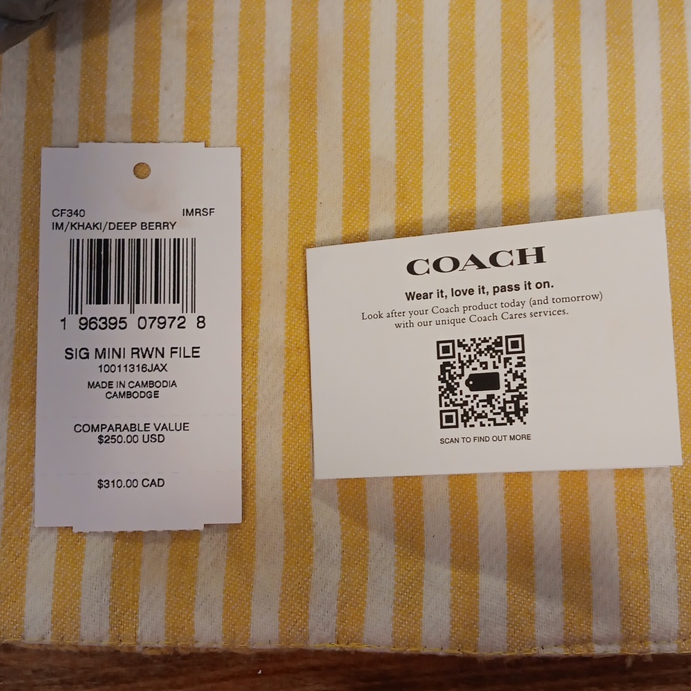 COACH Crossbody Authentic Khaki Color, Excellent Condition
